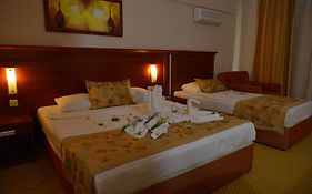 Casa Fora Beach Resort